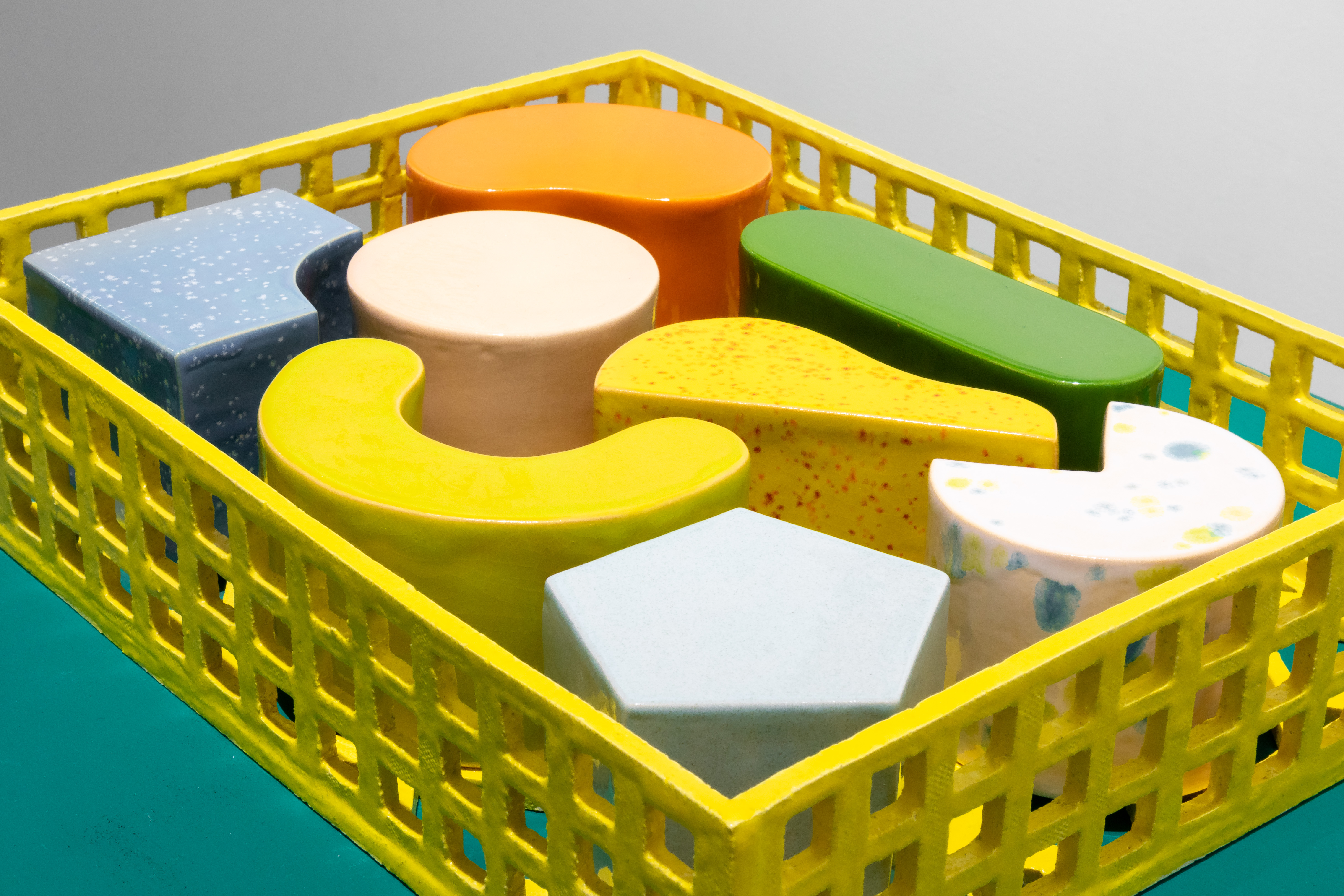 Geometrisch, knallbunt, abstrakt: Factory von Chen Hsian-jung
