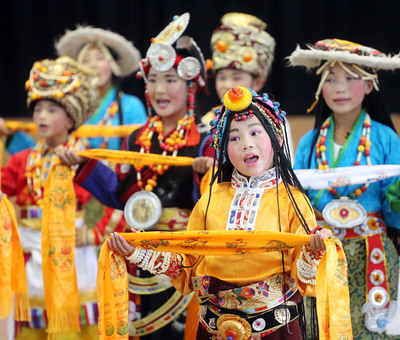 Tibetischer Kinderchor aus Sichuan