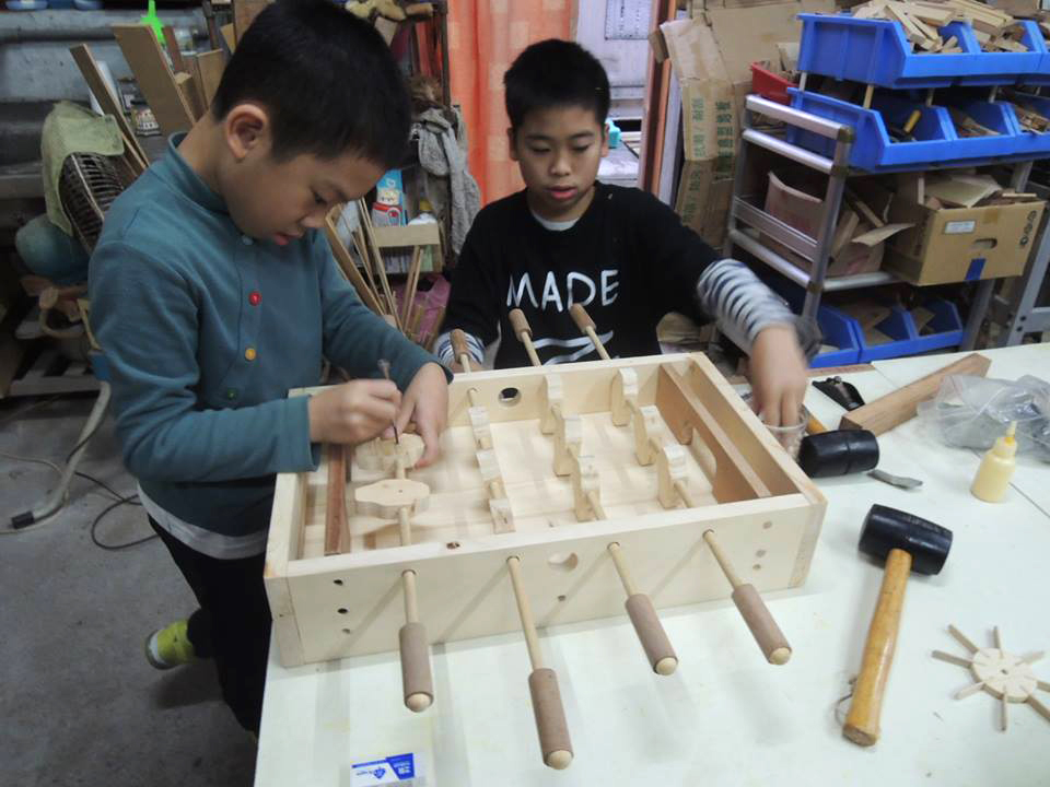 Der Holzhandwerker Ivan Huang