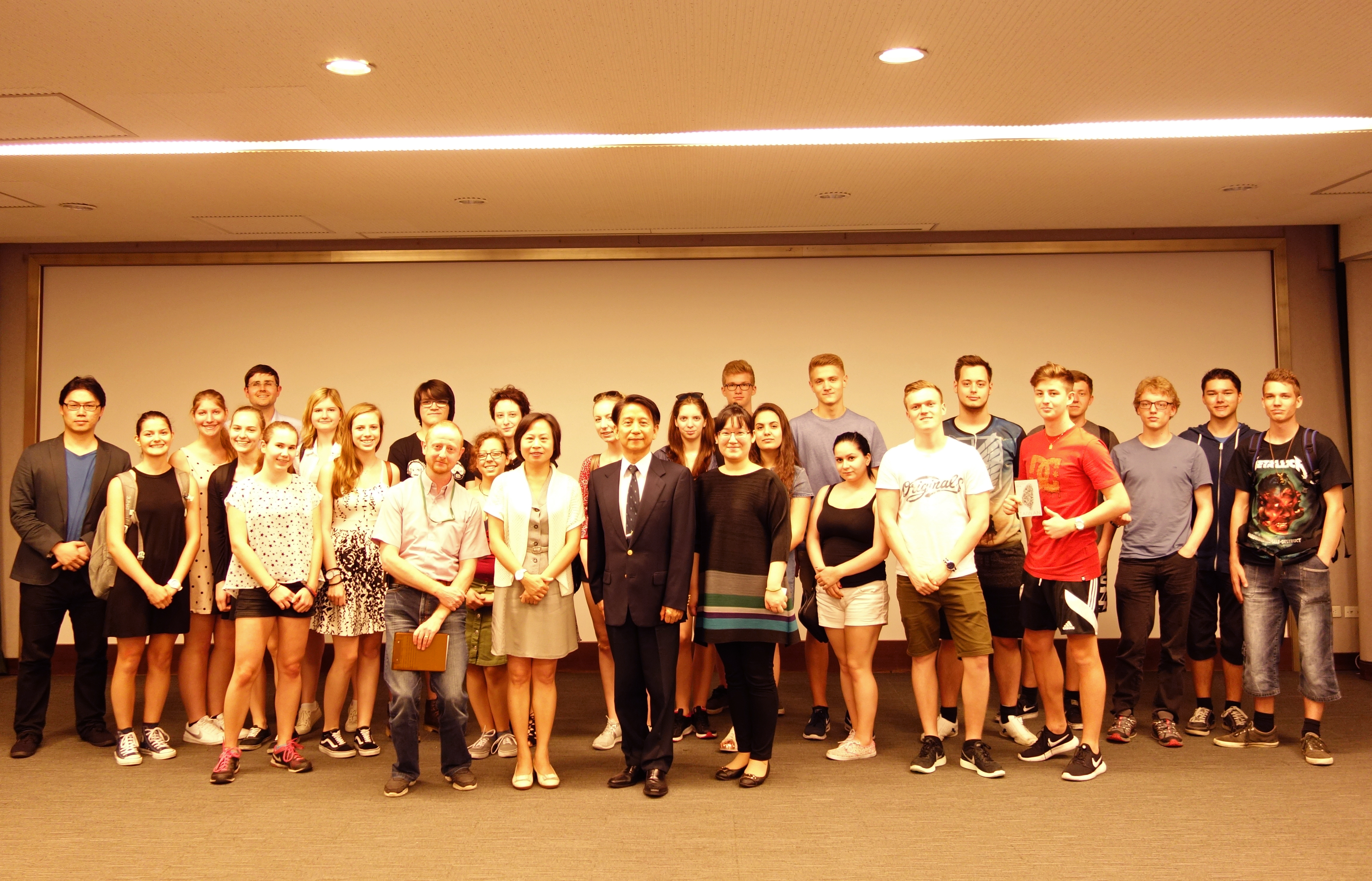 Österreichische Schüler in Taiwan