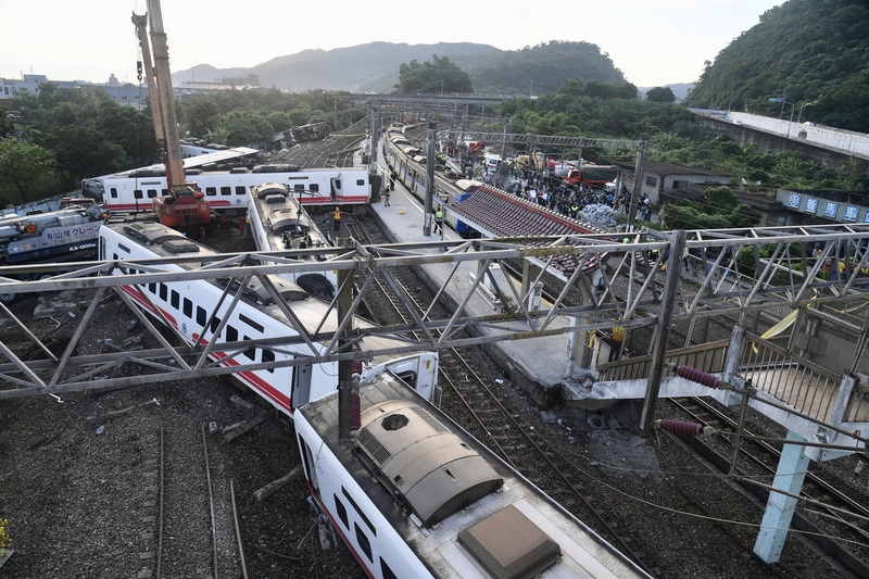 Schlagzeilen der Woche: Tödliches Zugunglück in Yilan