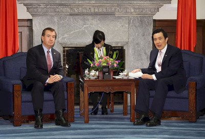 Präsident lobt Beziehungen zu China und USA
