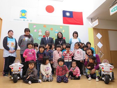 Auch in Taiwan Gedenken an Tsunami-Opfer in Japan