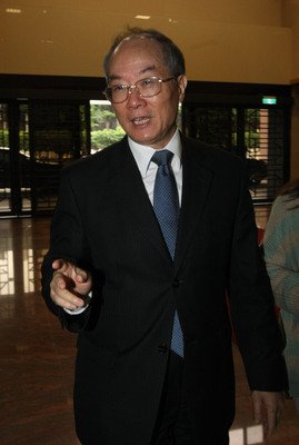 Huang Shyh-ming nach Verurteilung zurückgetreten