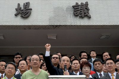 Parlamentspräsident verspricht Gesetz zur Kontrolle von China-Abkommen