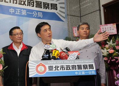 Taipehs Bürgermeister verteidigt Polizei, warnt Protestierende