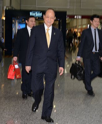 SEF-Chef Lin Join-sane besucht China