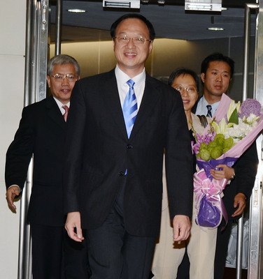 Premierminister Jiang nach erfolgreichem Auflandsaufenthalt auf dem Rückflug
