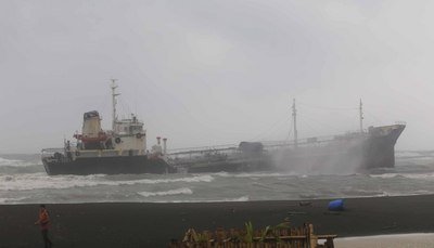 Tanker auf Grund gelaufen – Vier Seeleute gerettet