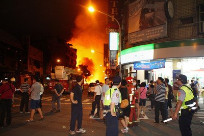 Schwere Explosionen in Kaohsiung