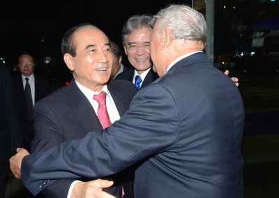 Parlamentspräsident Wang reist zu Parlamentsforum nach Nicaragua