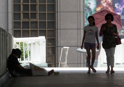 Rekordbeschäftigung trotz Anstieg der Arbeitslosenrate im August