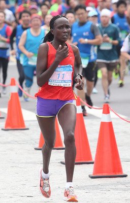 Kenianer gewinnen Taipei Fubon Marathon