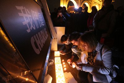 Mahnwache für Terroropfer von Paris in Taipeh