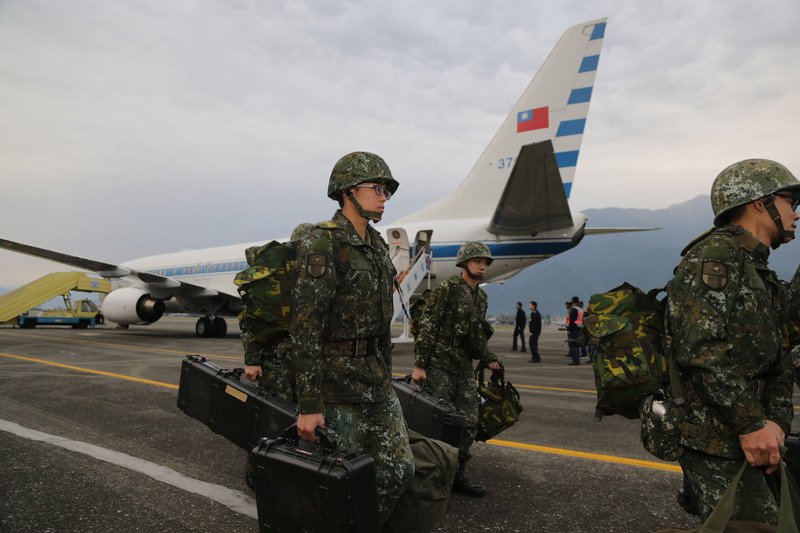 Verteidigungsministerium sendet 600 Soldaten zur Erdbebenhilfe nach Hualien