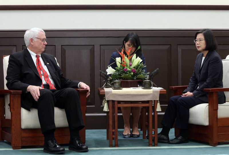 Präsidentin Tsai: Untergrabung der Demokratie durch Externe ernster als angenommen