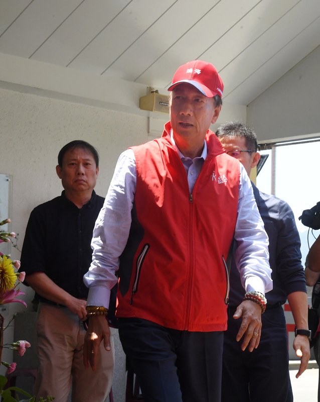 Reaktion zur Kandidatur des Hon Hai -Vorsitzenden Terry Gou