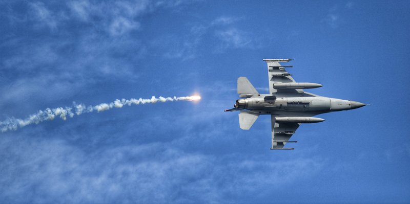 Militär- und Luftschutzübungen in Taiwan