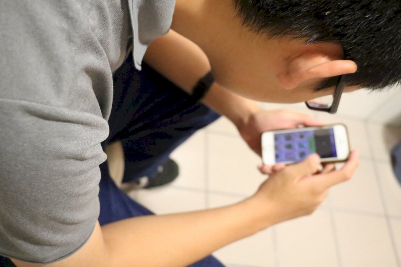 Übergewicht und Handy-Sucht