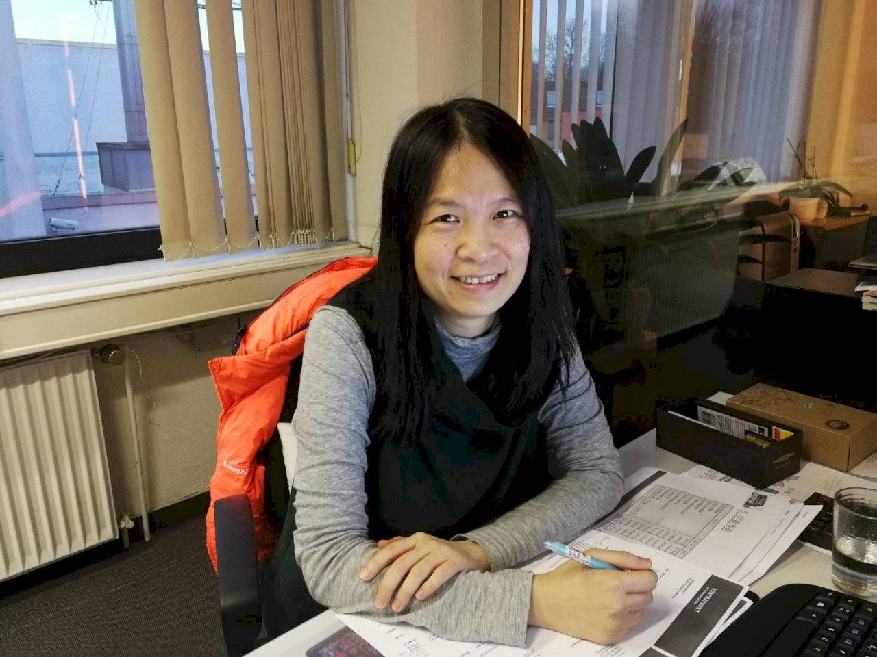 Frau Dr. Chou: zum Grammatiklernen in Taiwan