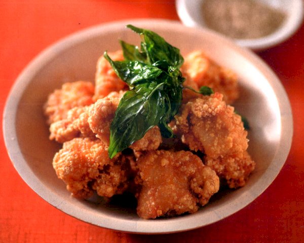 Salziges frittiertes Huhn