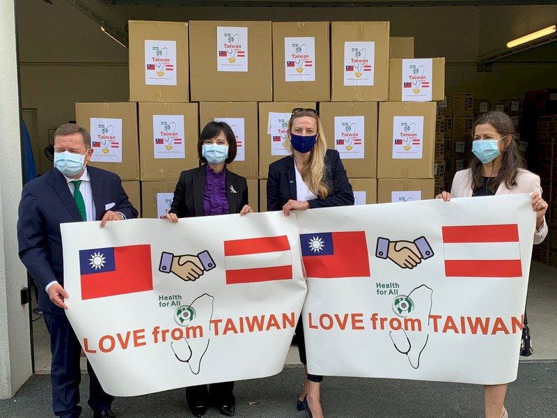 Österreich dankt Taiwan für Mundschutz-Spende
