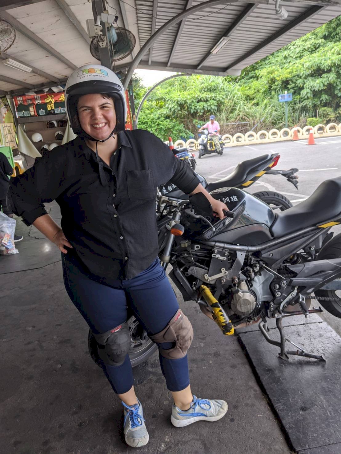 Carina Rother: Mofaführerschein in Taiwan