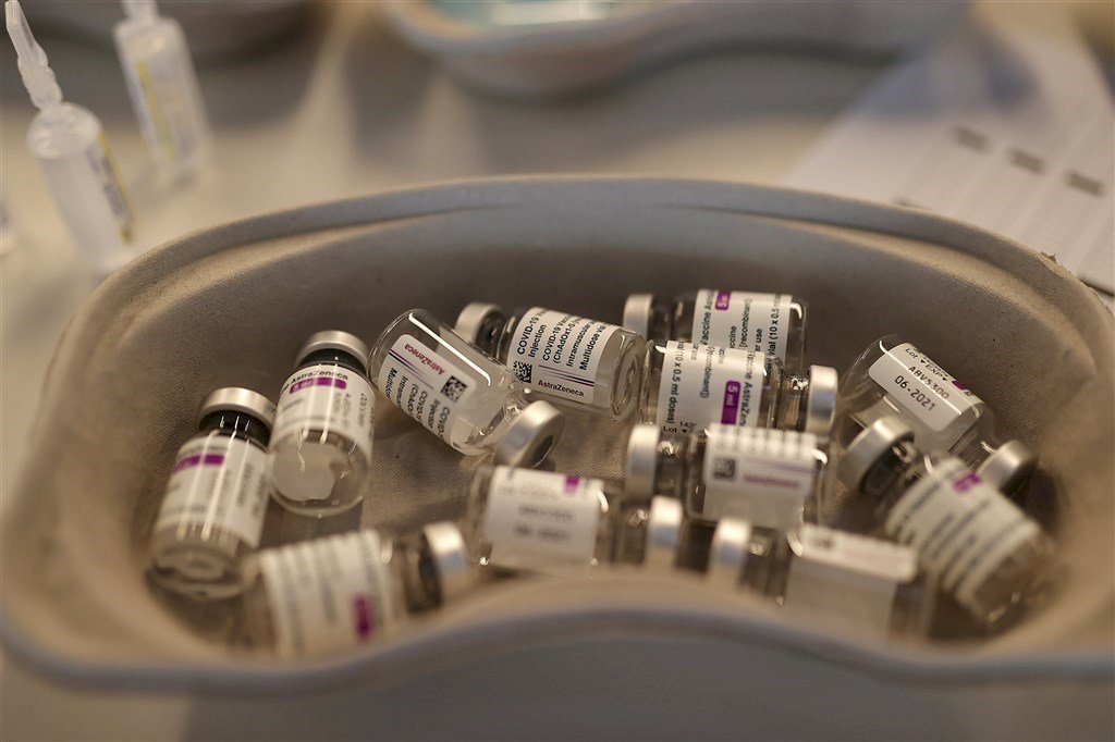 Nur ein Drittel des medizinischen Personals ist bereit, sich mit dem Impfstoff von AstraZeneca impfen zu lassen