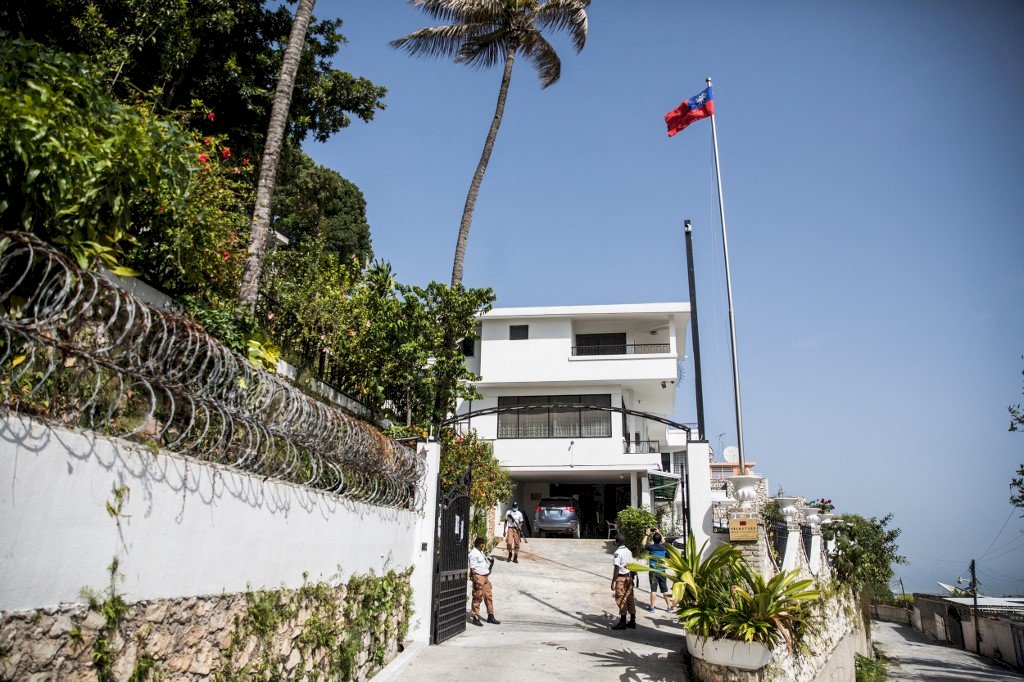 Politische Unruhen in Haiti und Eswatini