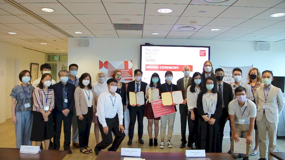 'Science Slam' Falling Walls Lab des DAAD