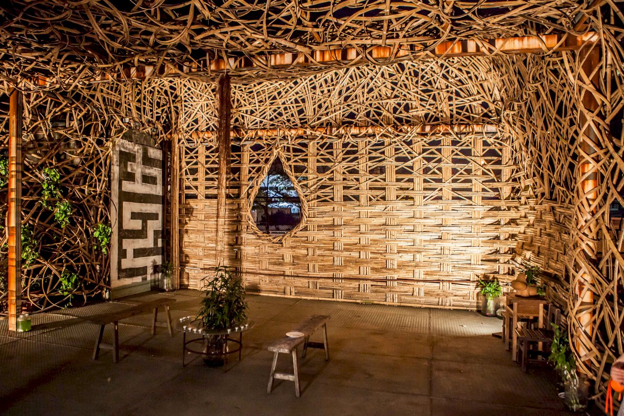 Abschied vom Bamboo Curtain Studio: Zwischen Nachhaltigkeit und Gesellschaftskritik (I)