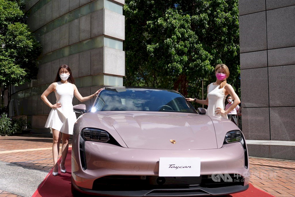 Über 4.000 verkaufte Porsches in Taiwan und andere BizNews