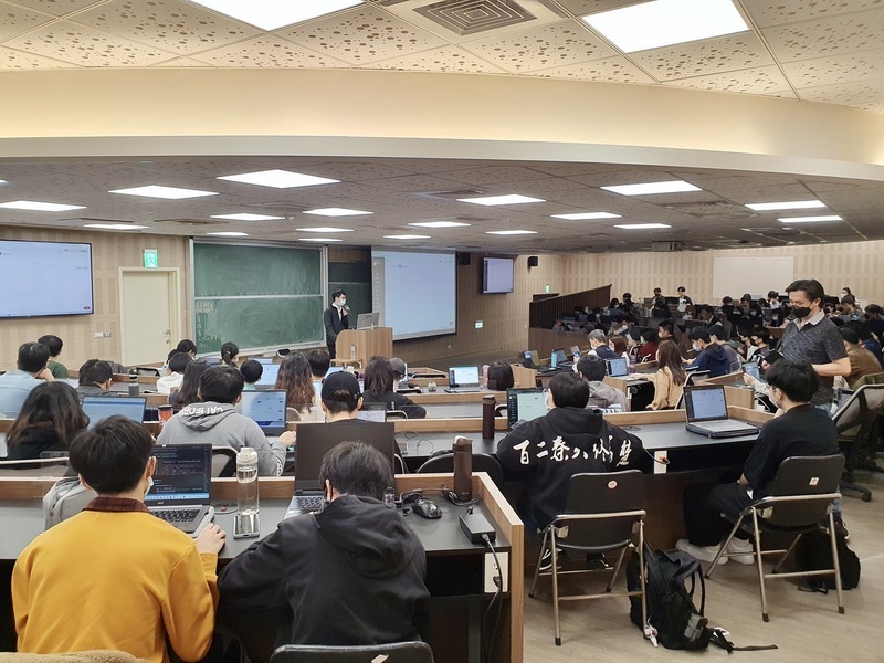 Der Einfluss von AI-Sprachmodellen auf die Bildung in Taiwan