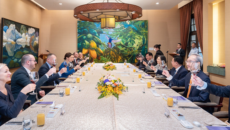 Vorsitzende des Parlaments Litauens besucht Taiwan