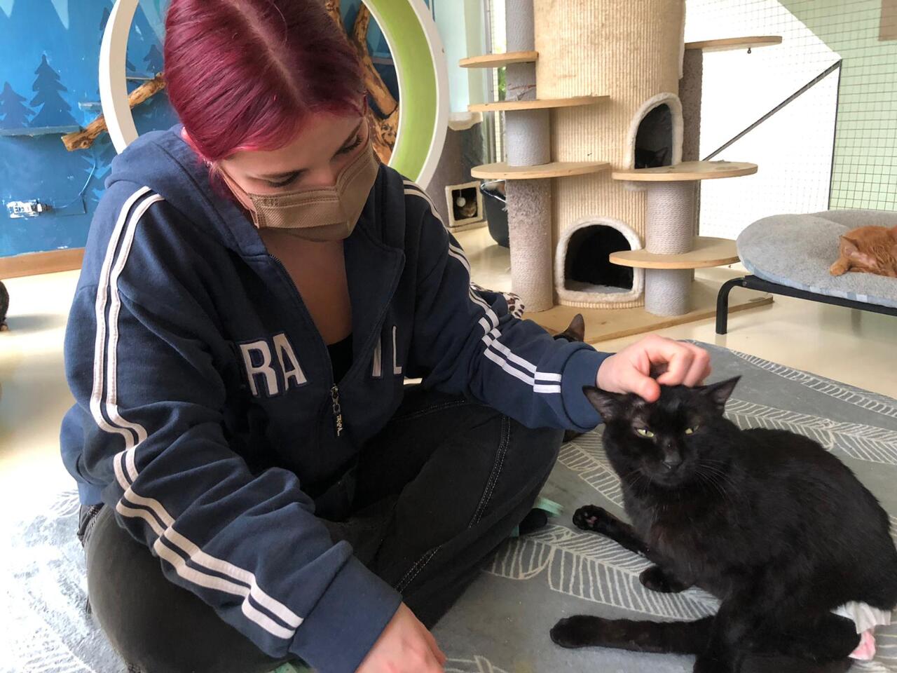 Alicia Hirschle: Engagement für pflegebedürftige Tiere