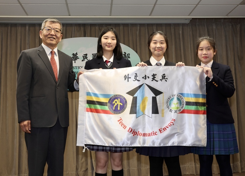 Ausgewählte Schüler in diplomatischer Mission nach Australien und Neuseeland 