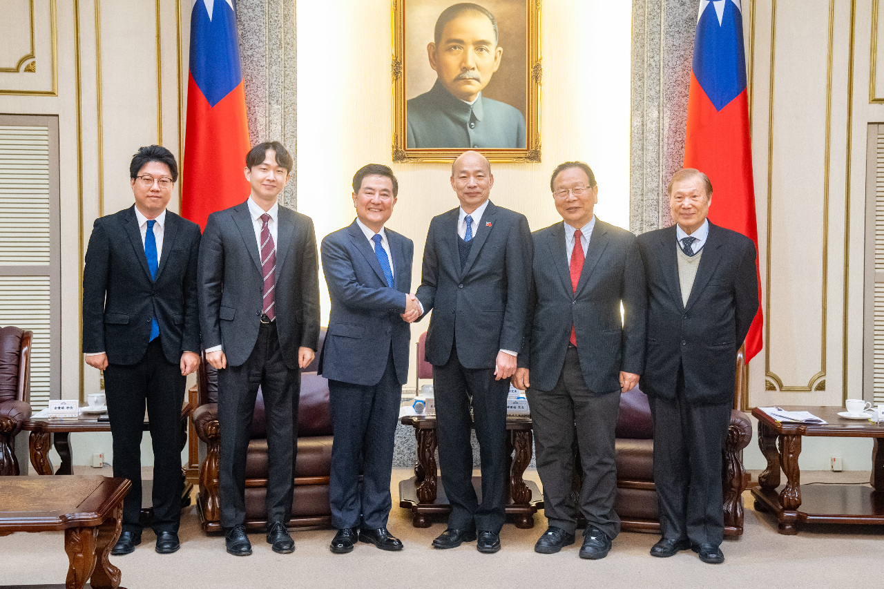 Parlamentspräsident Han Kuo-yu führt Gespräch mit dem Repräsentanten Südkoreas in Taiwan