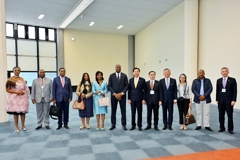 Premierminister von Eswatini in Taiwan eingetroffen