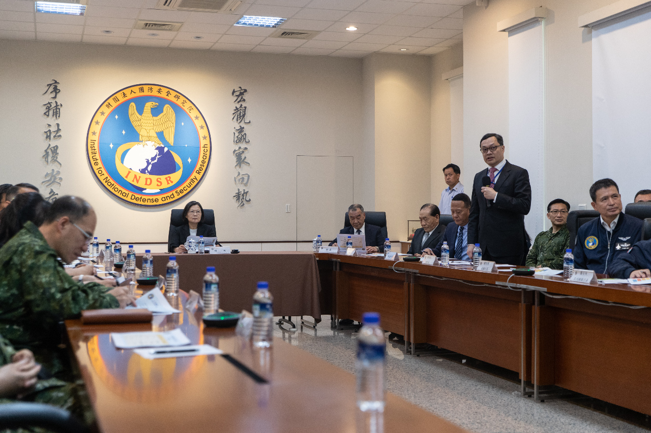 Präsidentin Tsai Ing-wen besucht das Institute for National Defense and Security Research