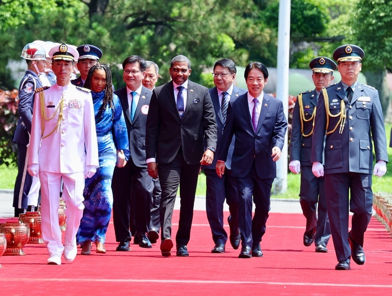 Premierminister von St. Kitts und Nevis besucht Taiwan