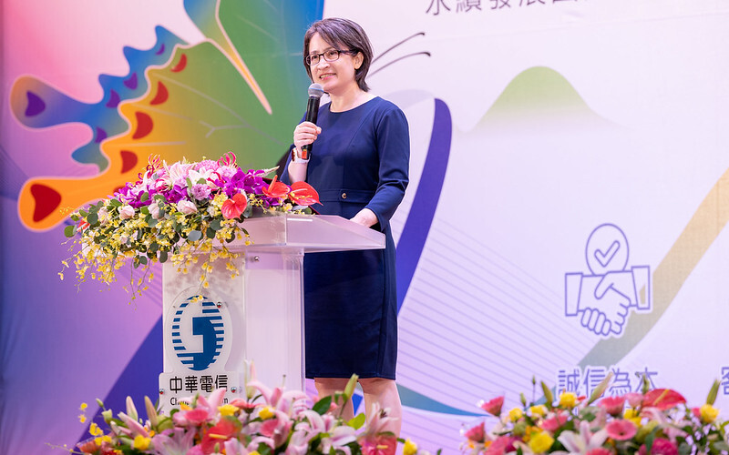 Vizepräsidentin Hsiao Bi-khim ermutigt Chungwa Telecom zur weiteren Globalisierung