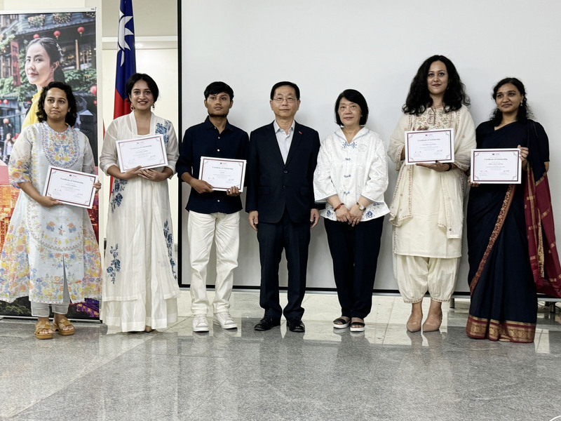 Mehr als 100 Studierende in Indien erhalten Stipendien von Taiwan