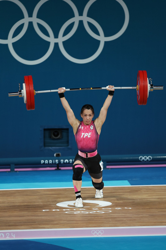 Gewichtheberin Kuo Hsing-chun gewinnt Bronze