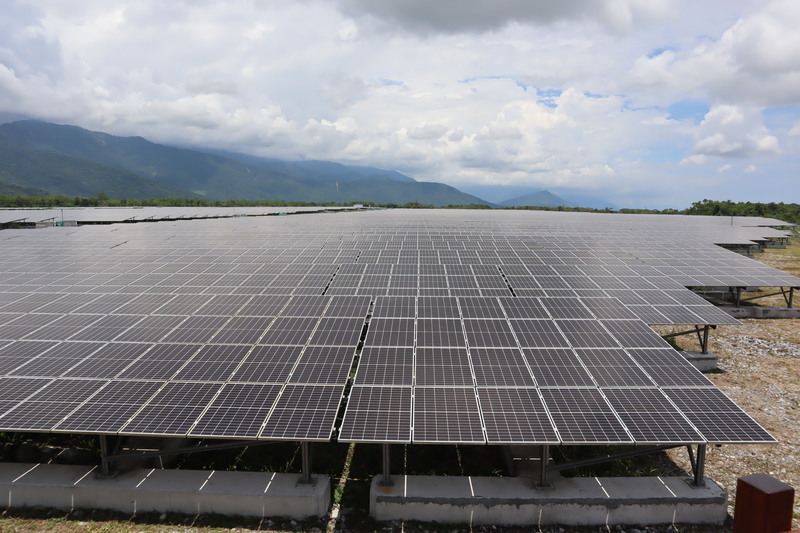 20 GW Solarkapazität bis 2025: Wirtschaftsminister gesteht Probleme im Ausbau von Freiflächensolar ein