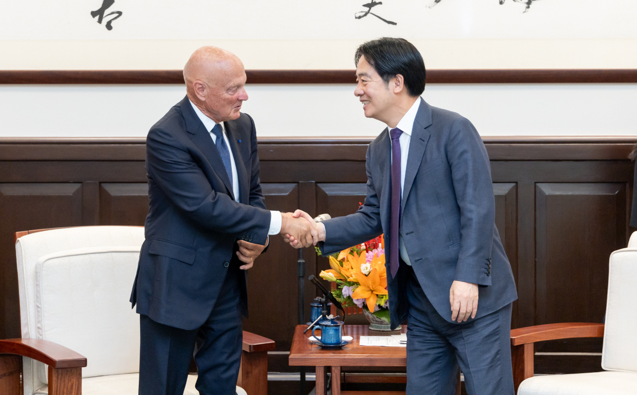 Lai trifft sich mit Delegation der Hoover Institution
