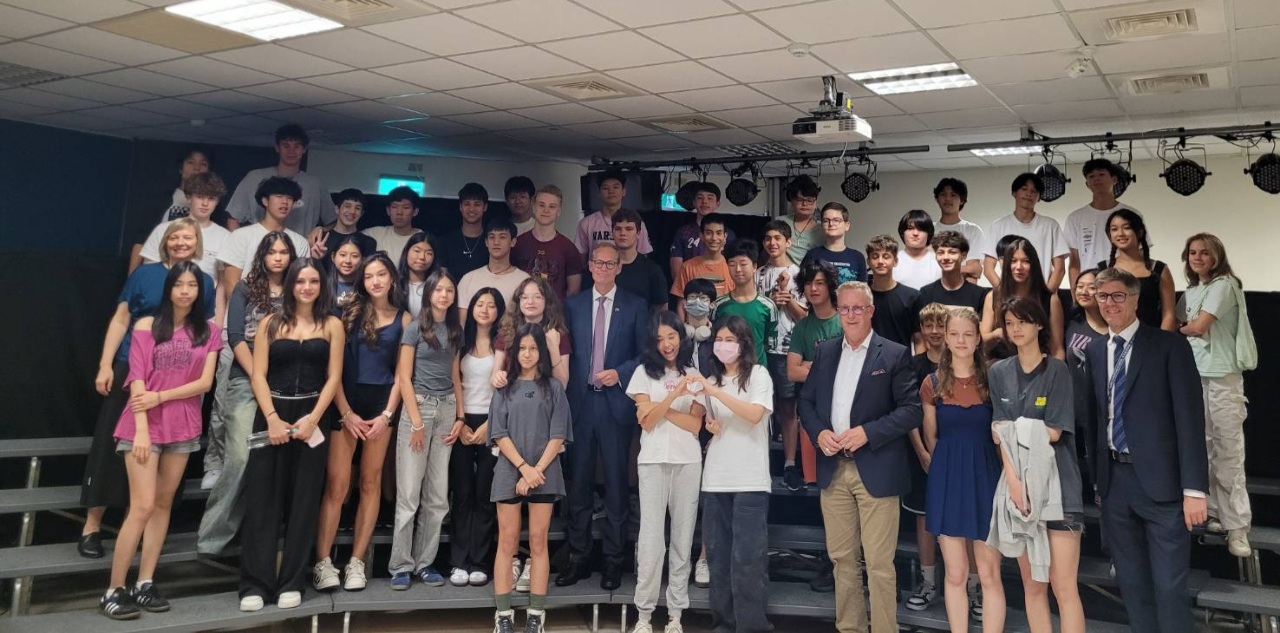Schüler/innen Spezial: SPD-Bundestagsabgeordnete Michael Müller und Andreas Larem besuchen die Deutsche Schule Taipei