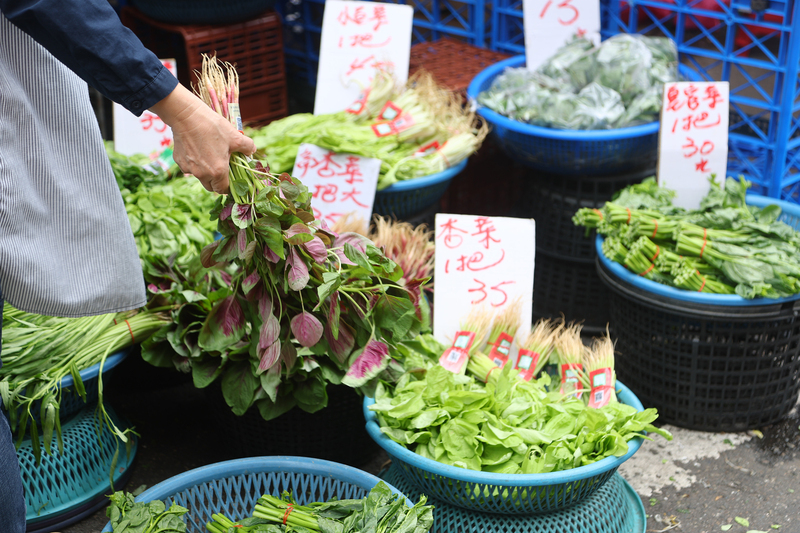 Taifun Kong-Rey: Großhandelspreise von Gemüse in Taipei sinken wider Erwarten um 20%