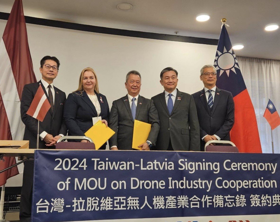 Taiwanische Drohnenindustrie unterzeichnet Absichtserklärung zu verstärkter Zusammenarbeit mit Lettland