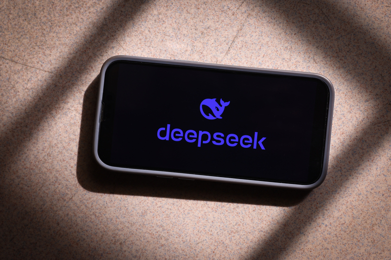 Taiwans ehemalige Digitalministerin umgeht Zensur bei chinesischer KI DeepSeek