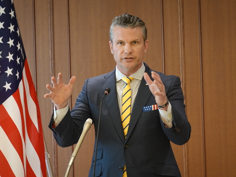 US-Verteidigungsminister Hegseth sichert Abschreckung in Taiwanstraße zu